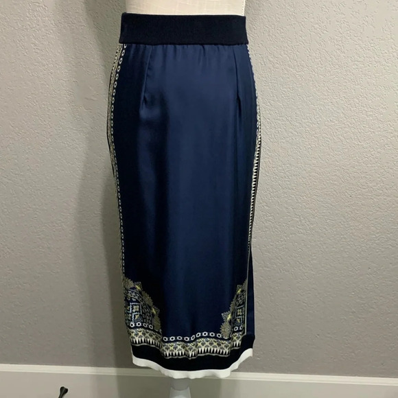 Etro Dresses & Skirts - ETRO Silk Skirt Sz S